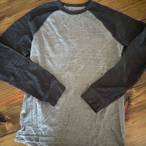 ✨Men's Gray and Black Long Sleeve Shirt